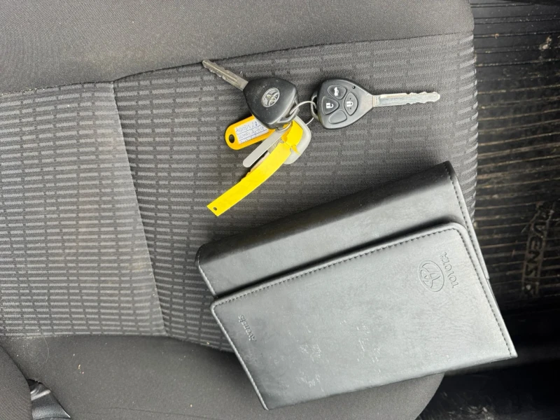 Toyota Avensis 2.0 D-4D 126 Diesel GERMANY, снимка 10 - Автомобили и джипове - 53089962