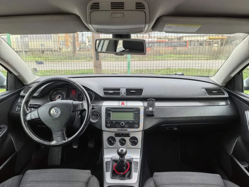 VW Passat 1.9 TDI, снимка 9 - Автомобили и джипове - 53512689