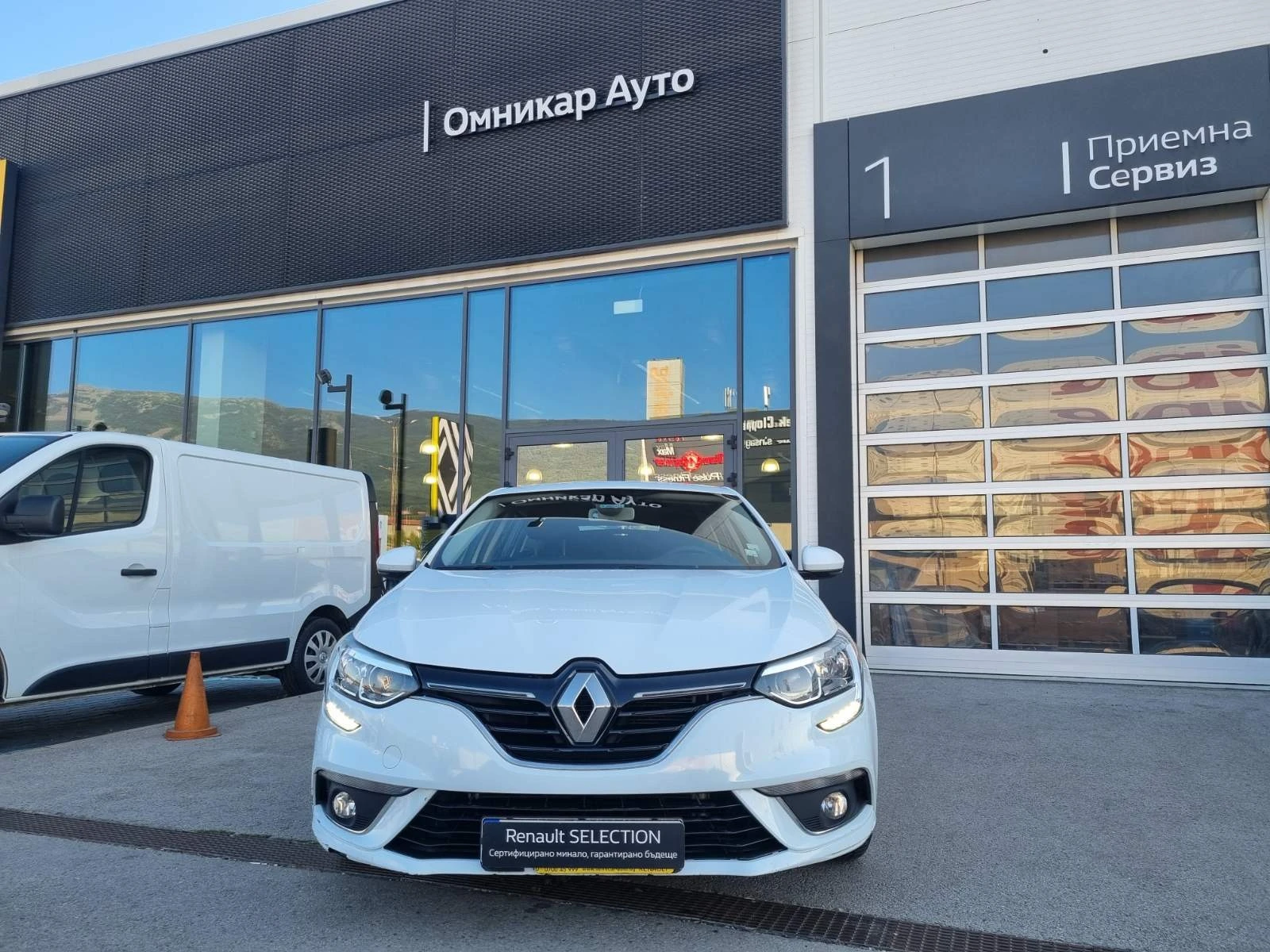 Renault Megane Energy dCi 95 к.с. Start&Stop BVM5 - изображение 3