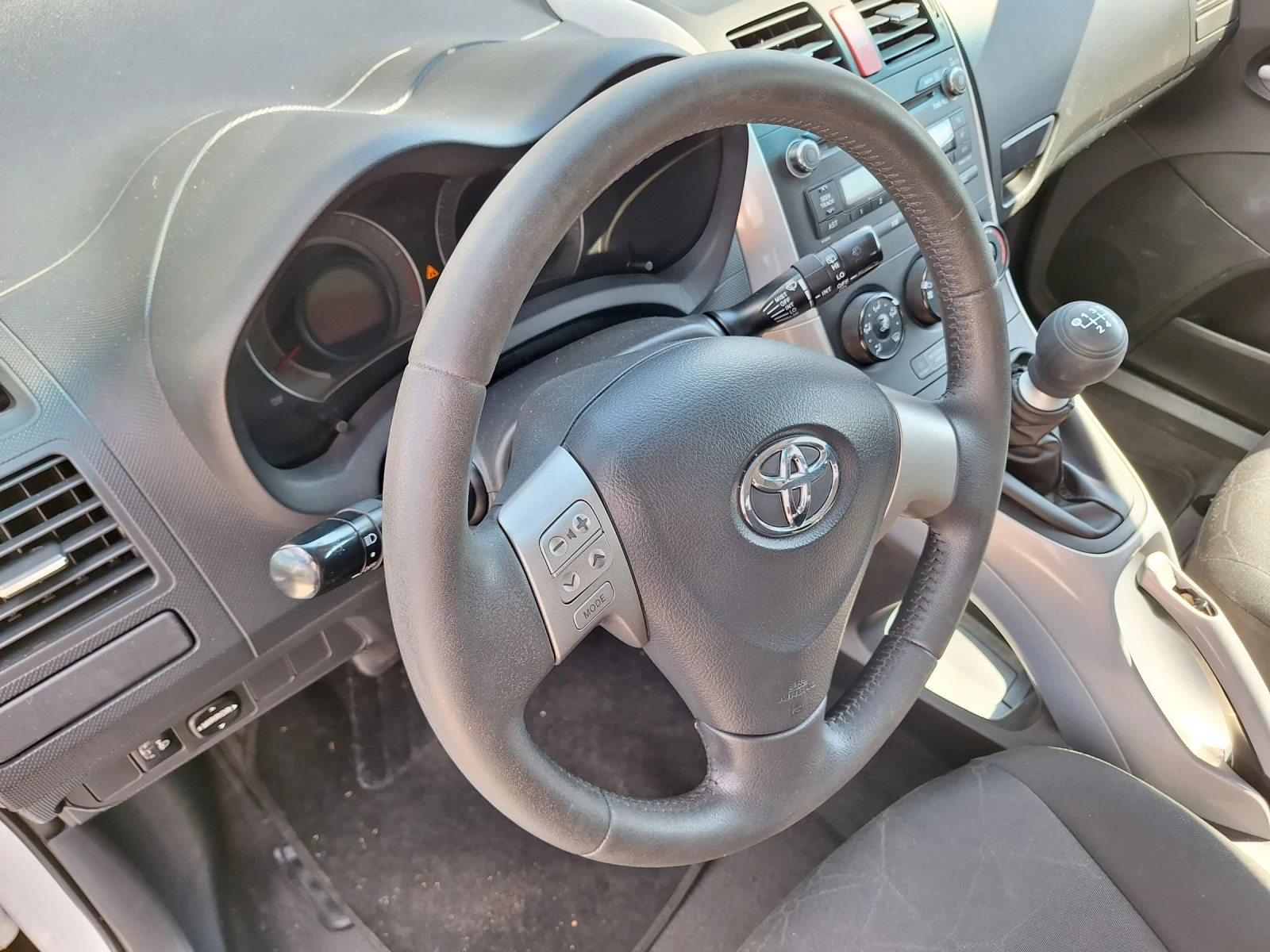 Toyota Auris N1 -2000кб. - изображение 9