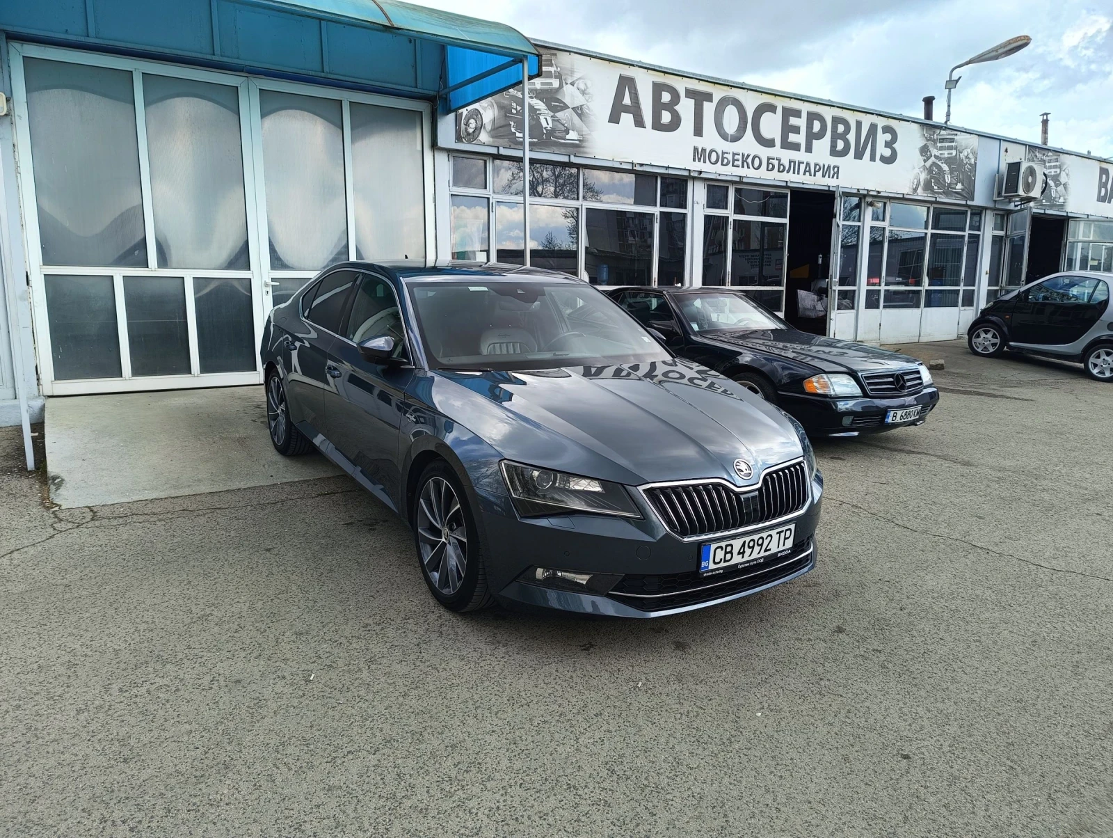 Skoda Superb Laurin & Klement 2.0TDI 190k.c 4x4 - изображение 2