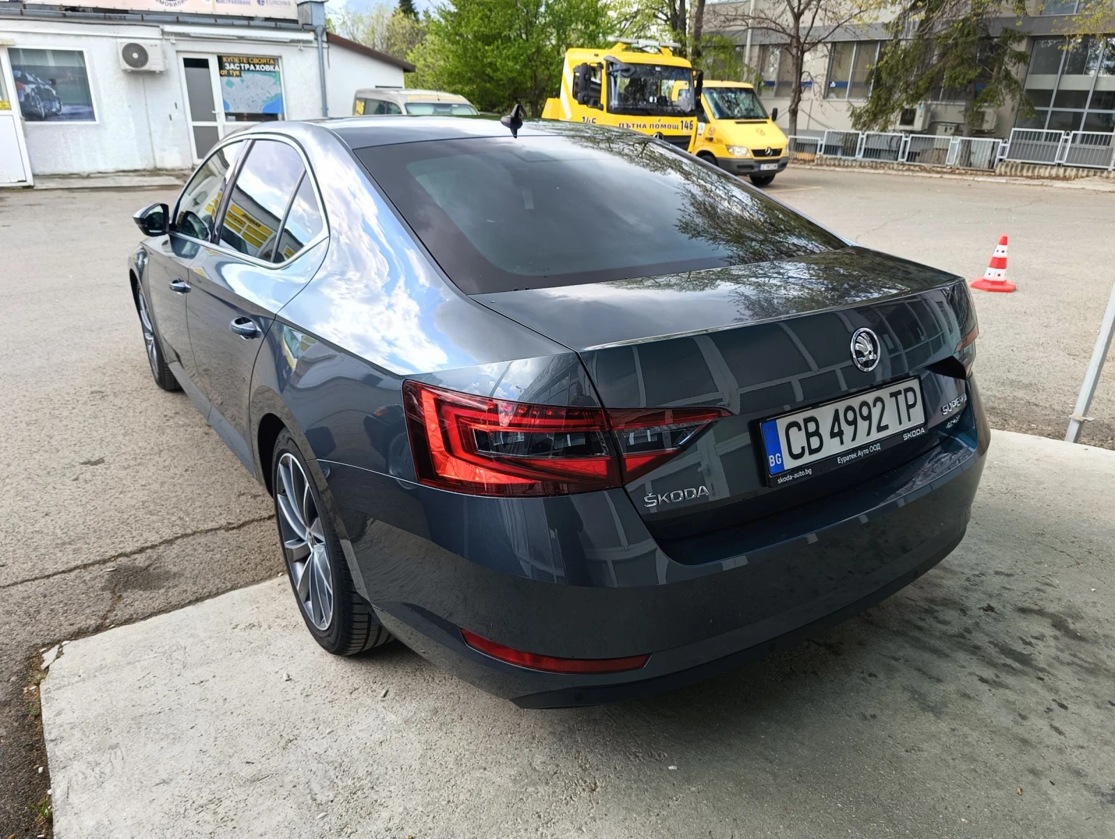 Skoda Superb Laurin & Klement 2.0TDI 190k.c 4x4 - изображение 4