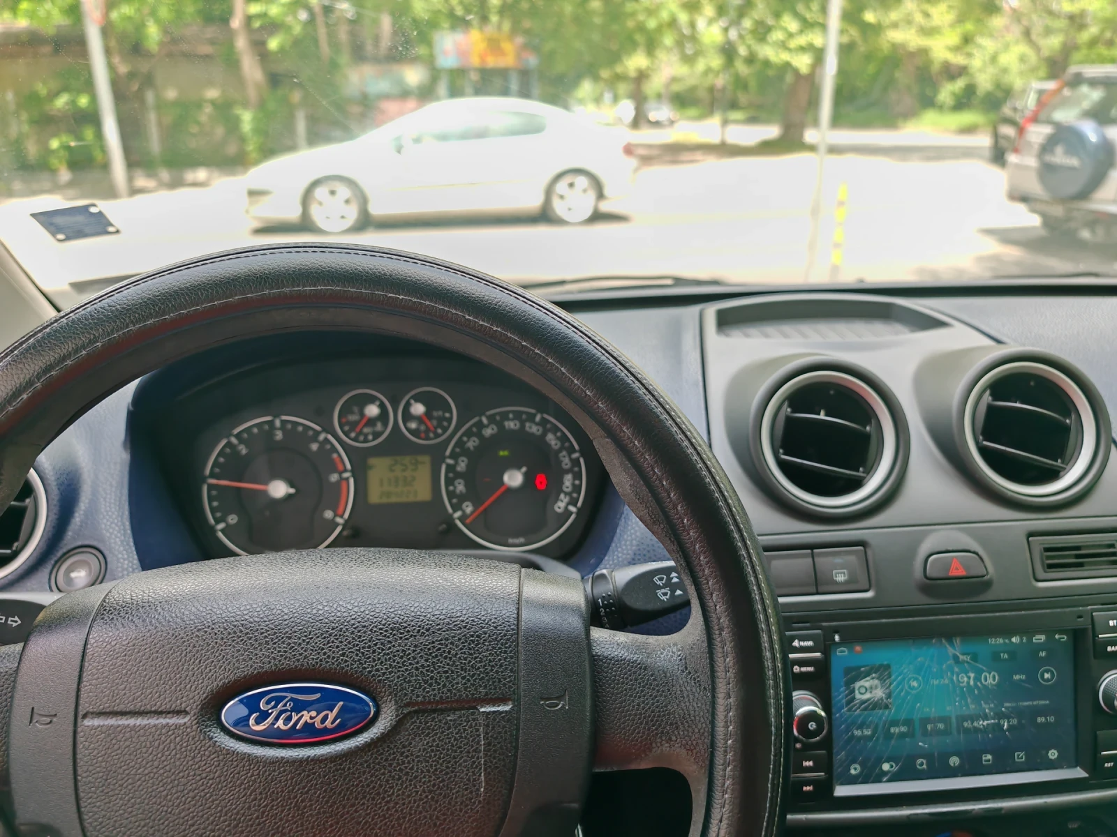 Ford Fiesta  - изображение 10