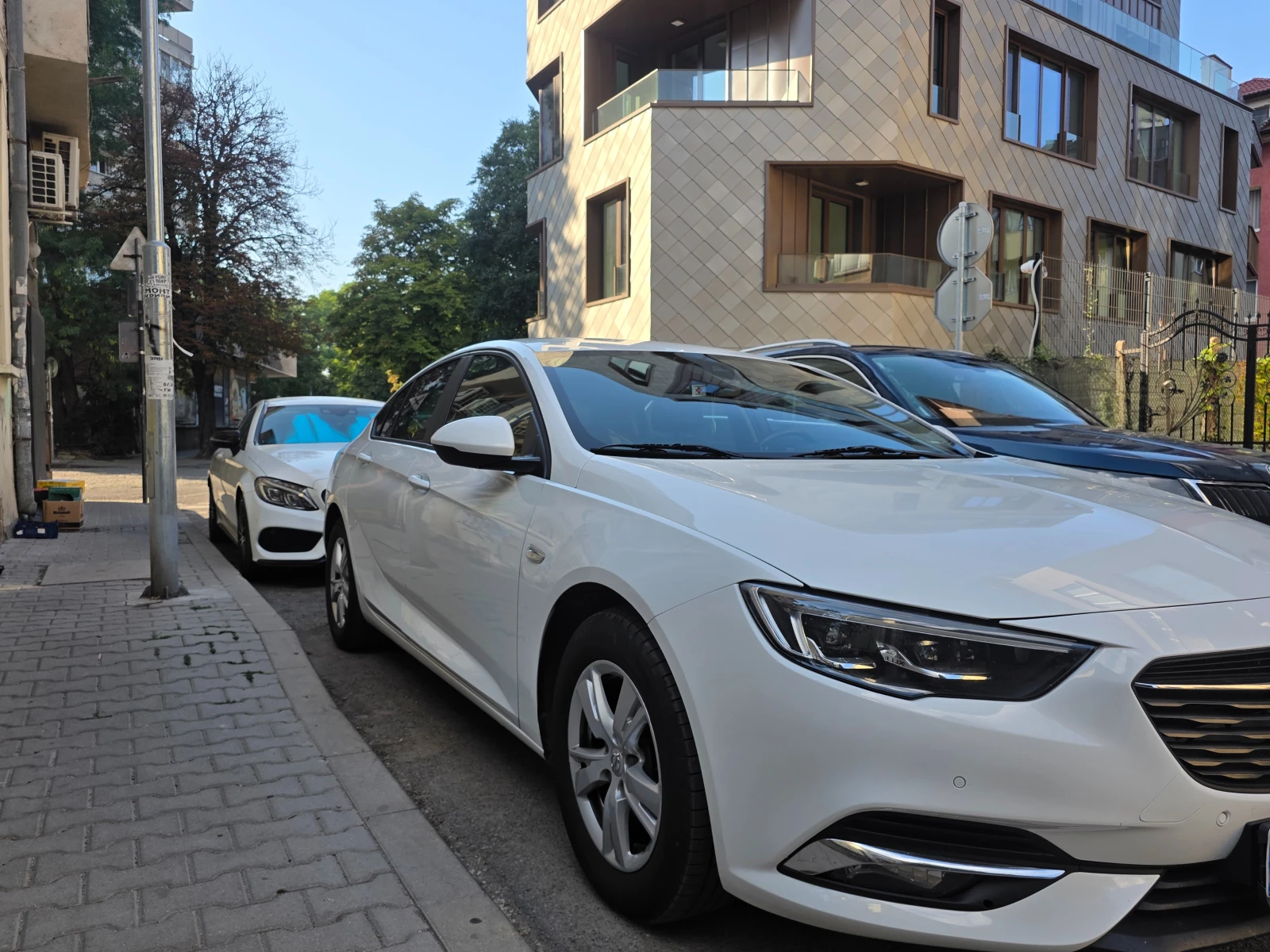 Opel Insignia 1.5T - изображение 6