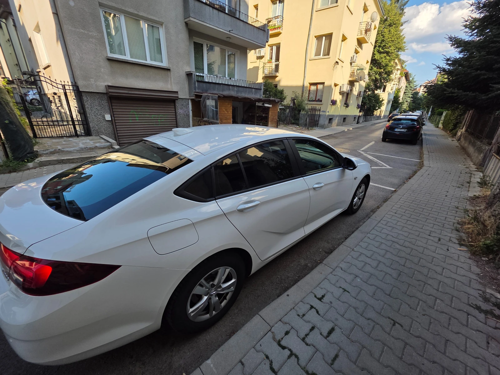 Opel Insignia 1.5T - изображение 5