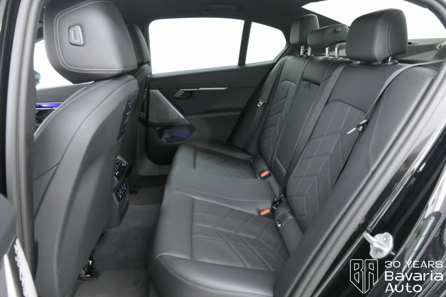 BMW i5 40 xDrive M Sport Paket - изображение 8