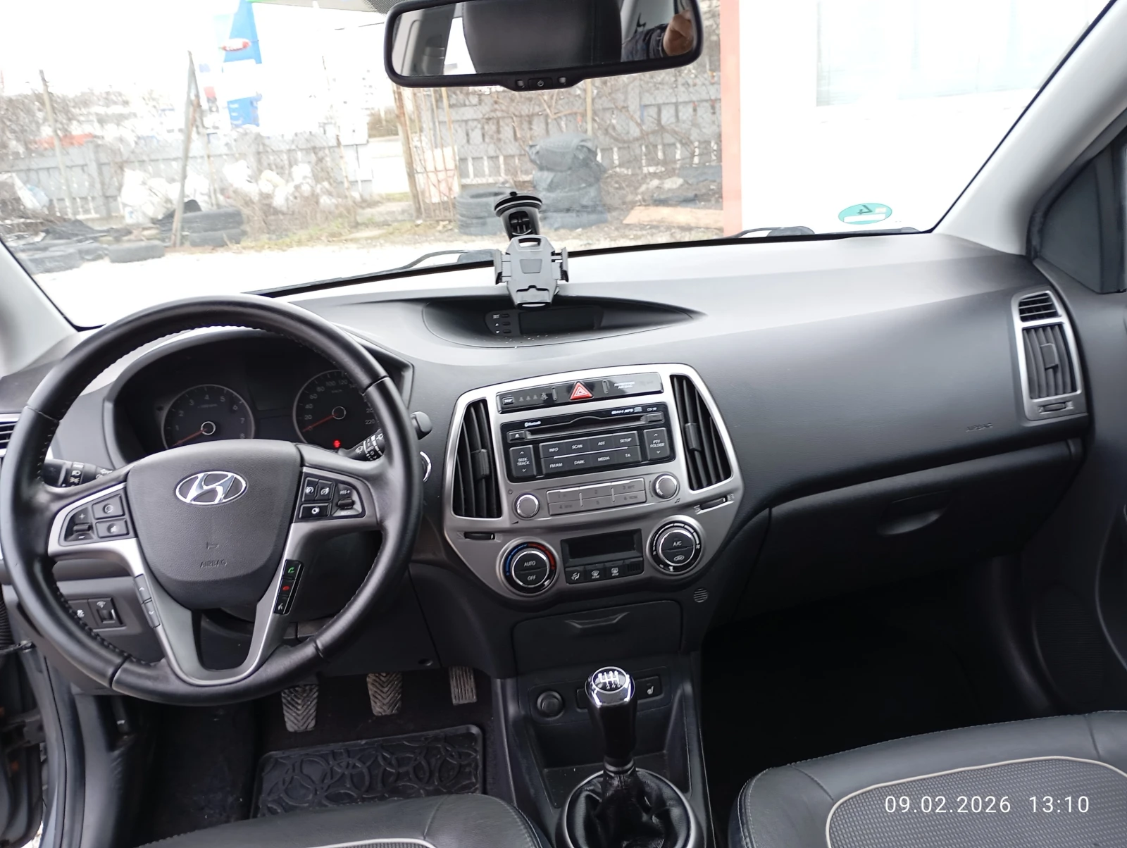 Hyundai I20 1.4i LUX - изображение 10