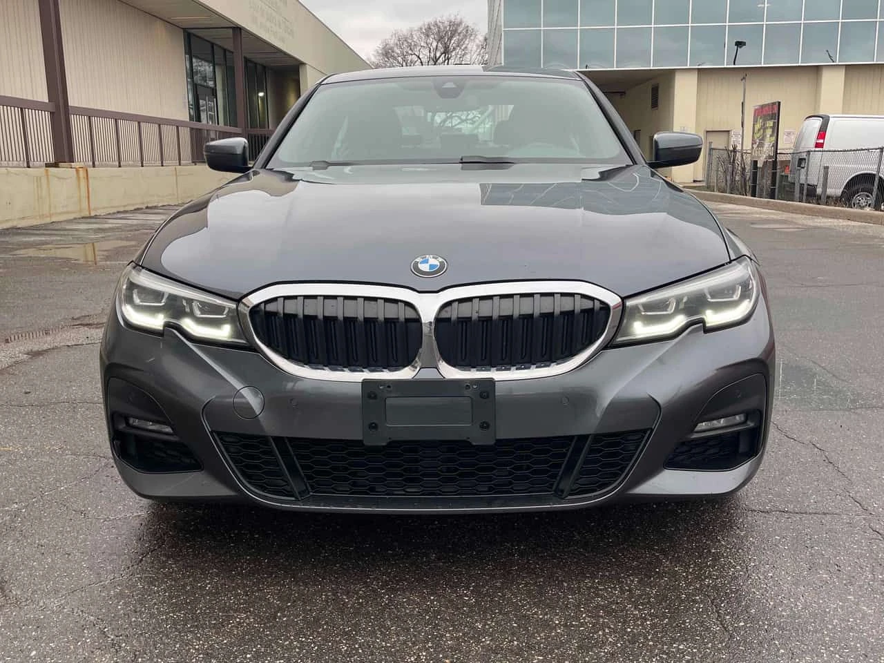 BMW 330 330i xDrive  CARFAX, снимка 2 - Автомобили и джипове - 54175712