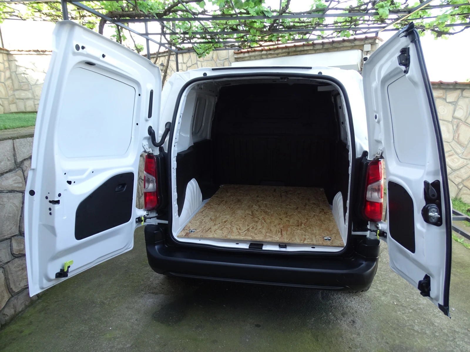 Opel Combo 1.5 NAVI KLIMA N1  EURO 6 , снимка 12 - Автомобили и джипове - 54491907