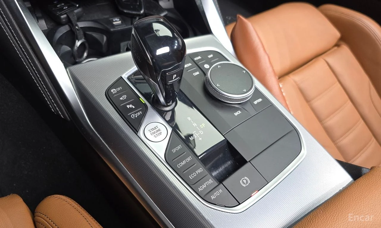 BMW 440 i xDrive* HARMAN KARDON* 360 CAM* ХЕДЪП* DISTRONIC, снимка 15 - Автомобили и джипове - 54720637