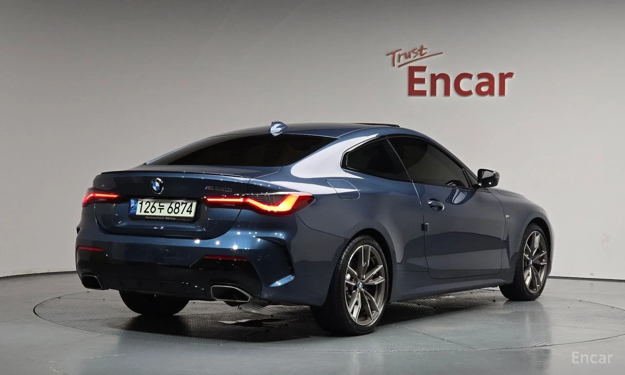 BMW 440 i xDrive* HARMAN KARDON* 360 CAM* ХЕДЪП* DISTRONIC, снимка 3 - Автомобили и джипове - 54720637
