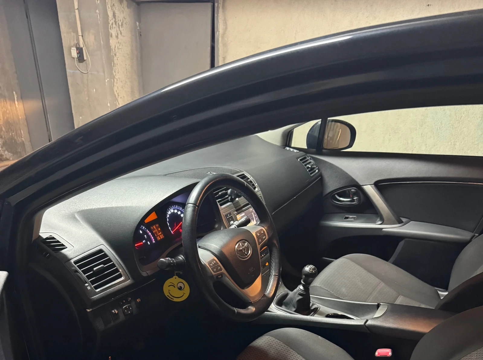 Toyota Avensis T27 | Mobile.bg � ����������� 11