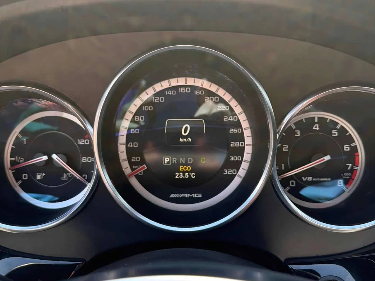 Mercedes-Benz CLS 63 AMG CARFAX, снимка 8 - Автомобили и джипове - 55834126