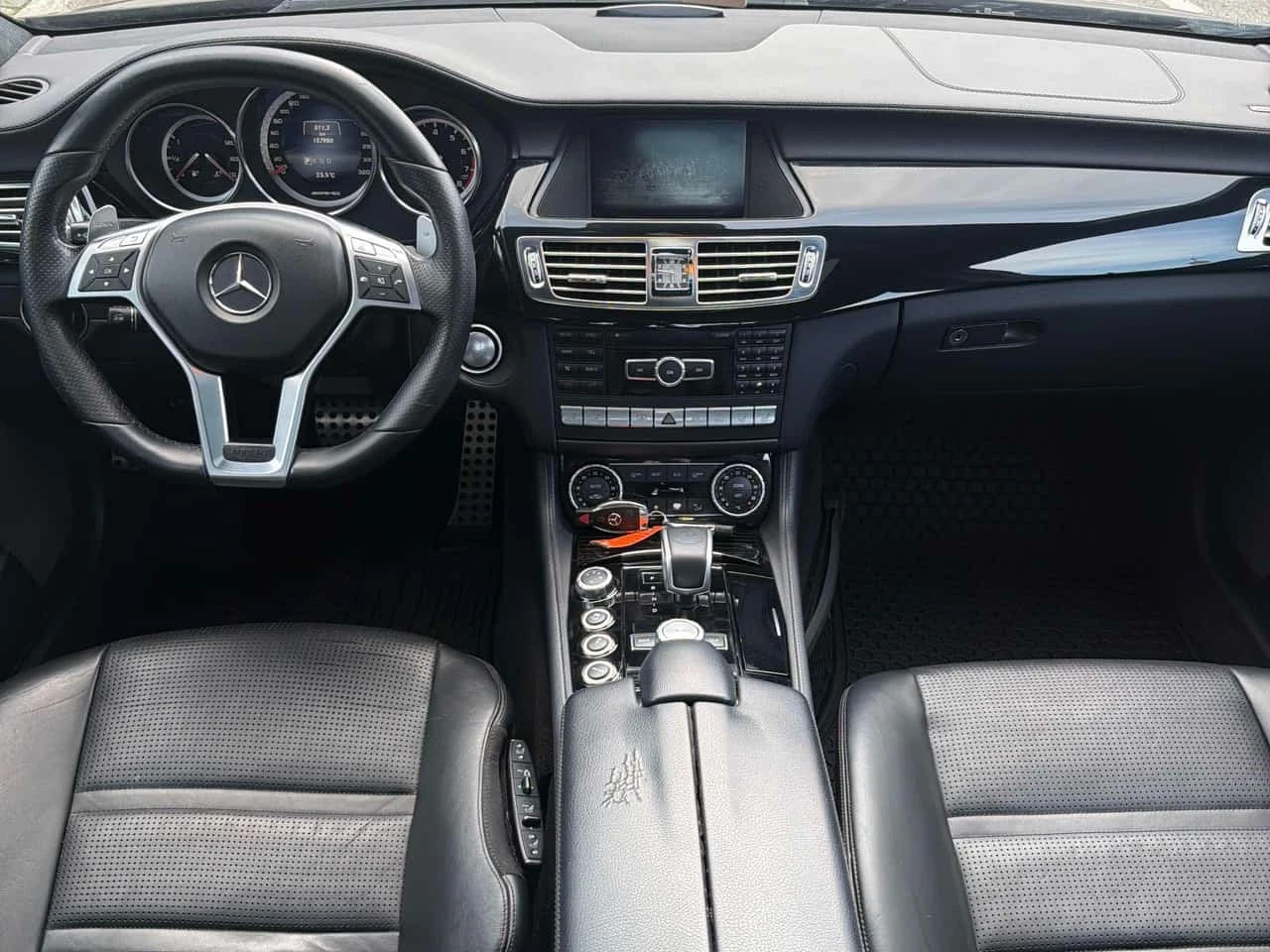 Mercedes-Benz CLS 63 AMG CARFAX, снимка 9 - Автомобили и джипове - 55834126