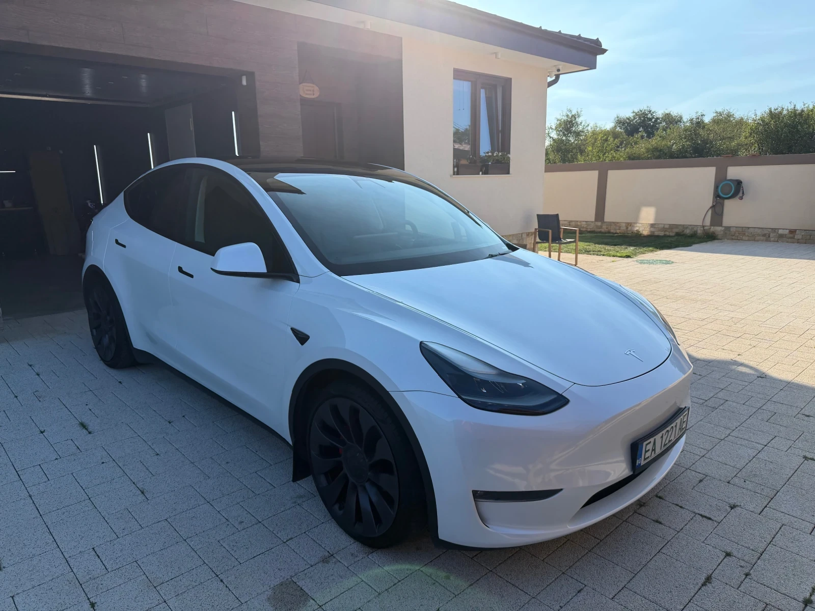 Tesla Model Y Performance, снимка 5 - Автомобили и джипове - 56010178