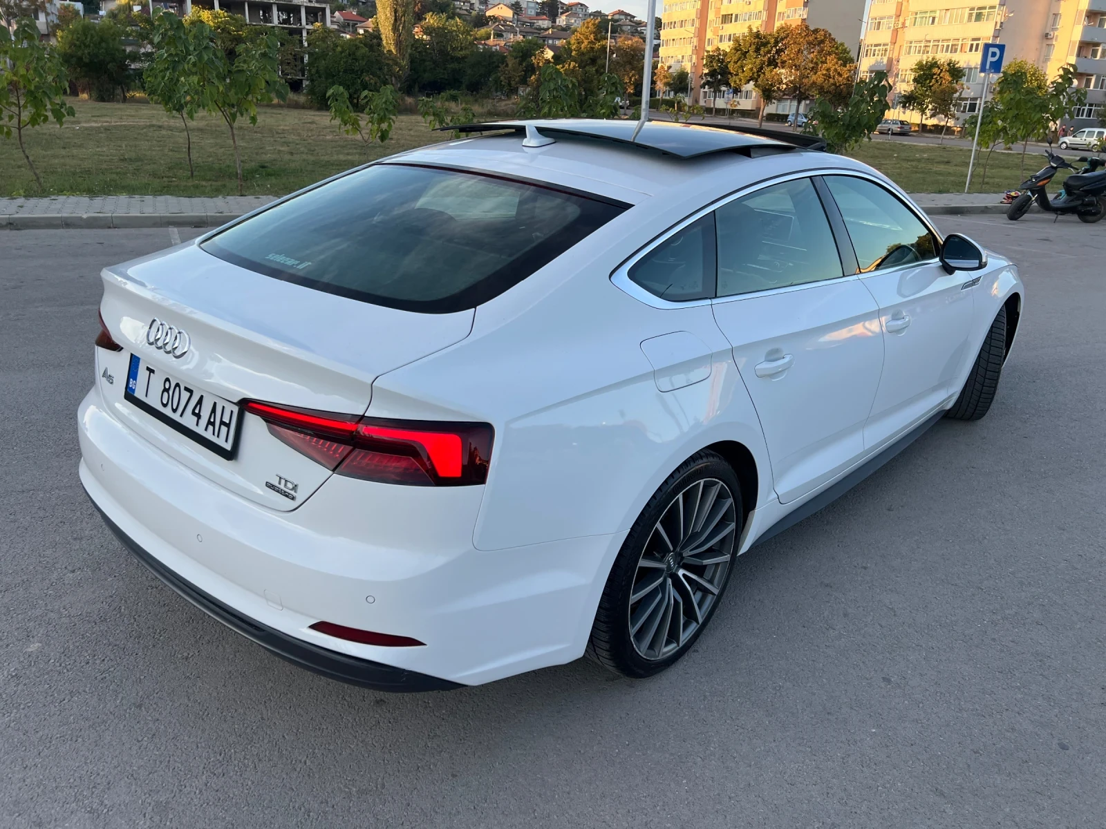 Audi A5 40TDI/FULL S-LINE/PANORAMA/VIRTUAL/QUATTRO/LED, снимка 7 - Автомобили и джипове - 56114183