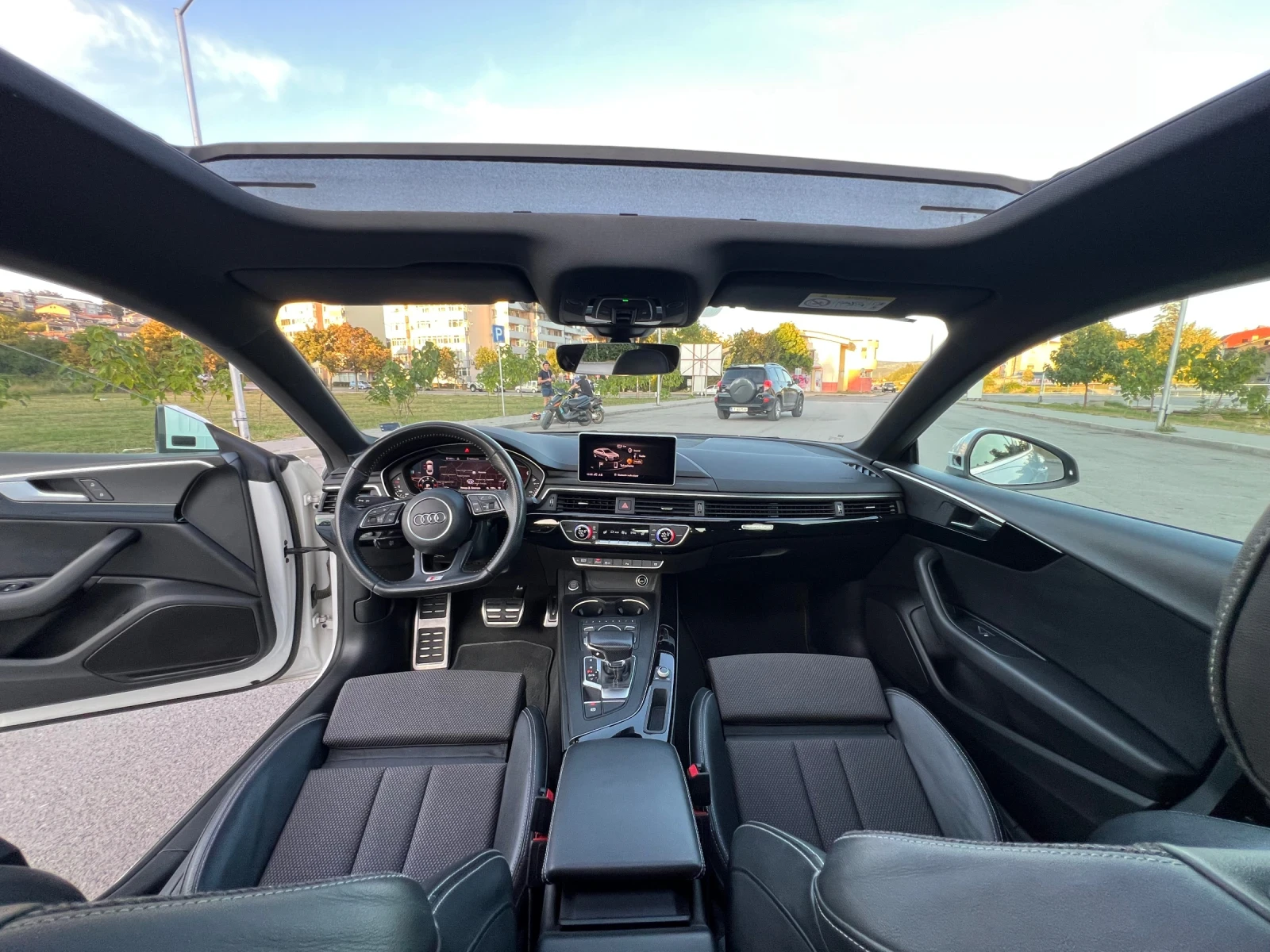 Audi A5 40TDI/FULL S-LINE/PANORAMA/VIRTUAL/QUATTRO/LED, снимка 13 - Автомобили и джипове - 56114183