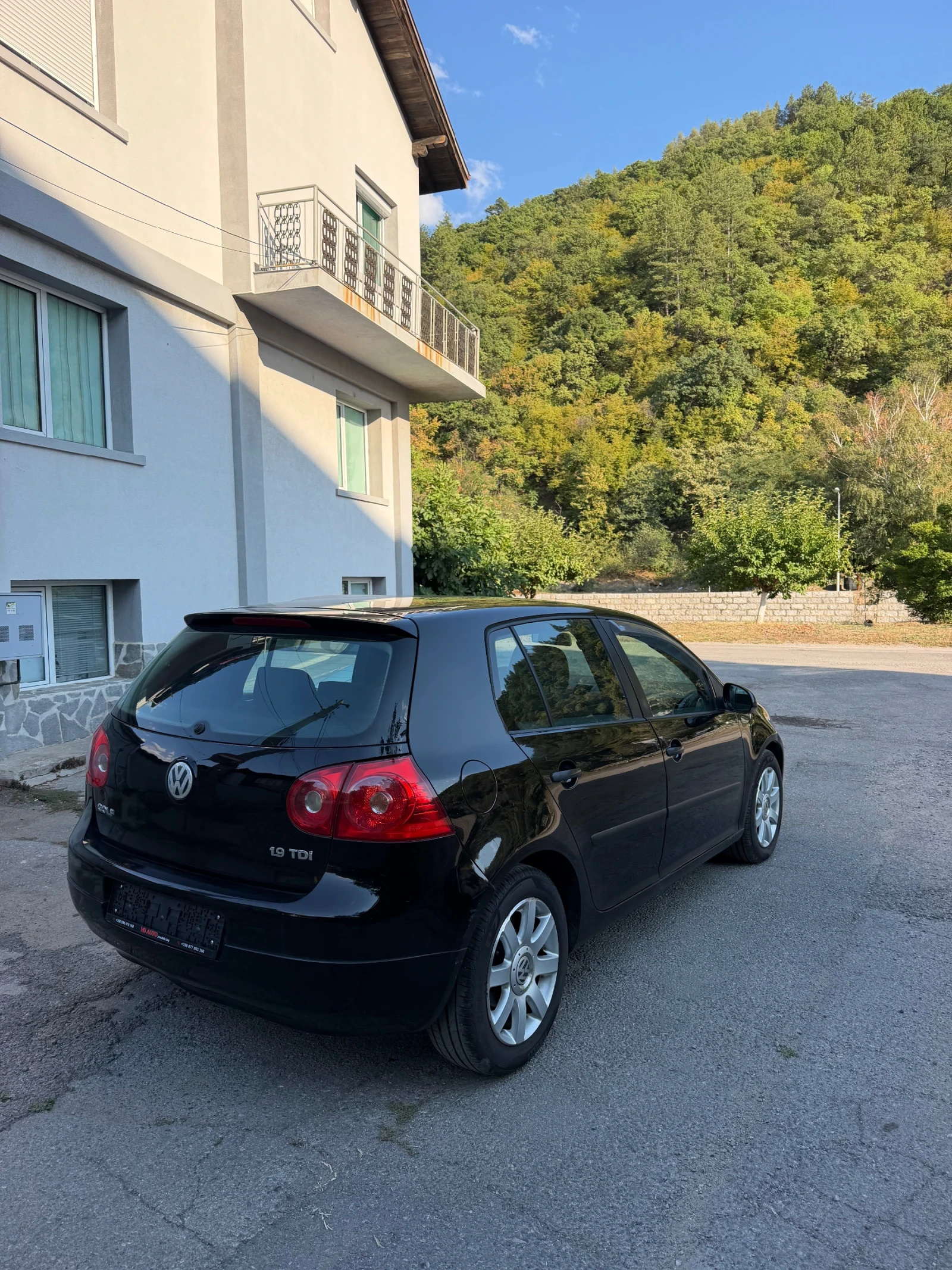 VW Golf 1.9tdi, снимка 4 - Автомобили и джипове - 56143217