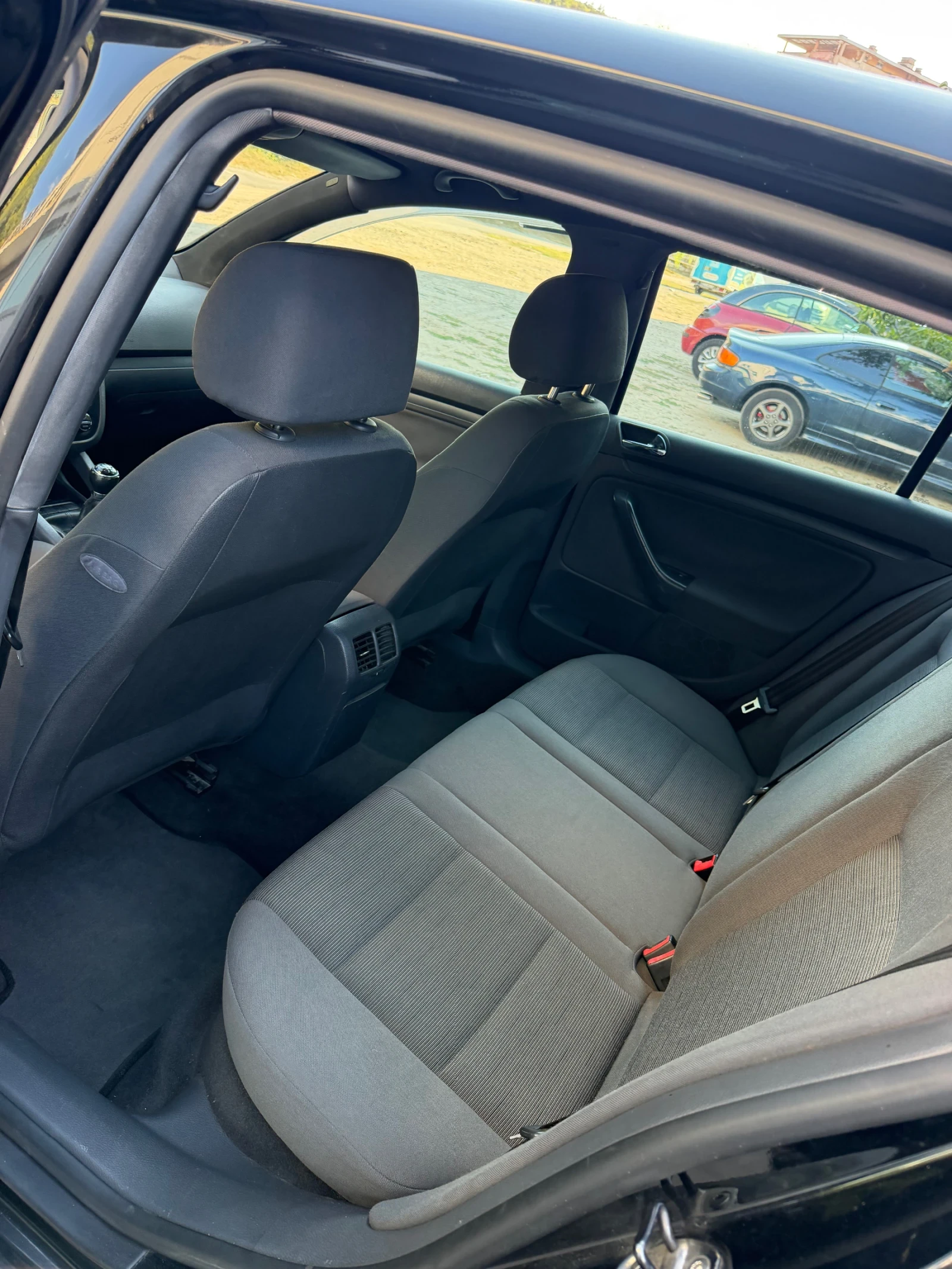 VW Golf 1.9tdi, снимка 7 - Автомобили и джипове - 56143217