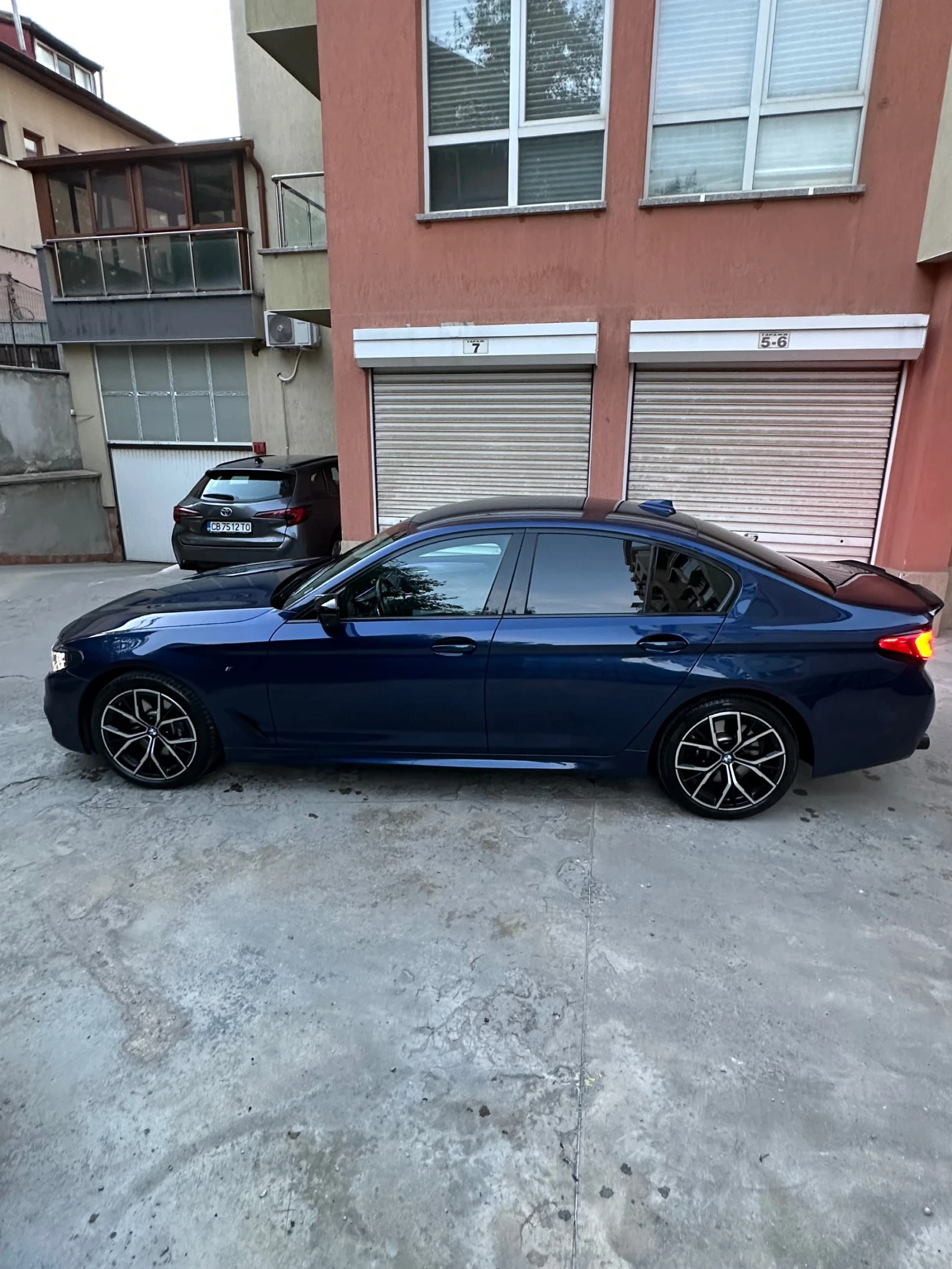 BMW 530 BMW 530 G30 2017г., снимка 4 - Автомобили и джипове - 56314401