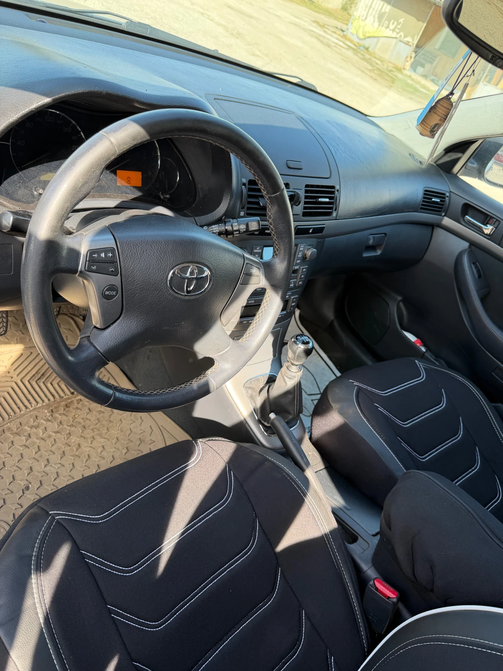 Toyota Avensis, снимка 5 - Автомобили и джипове - 56372362
