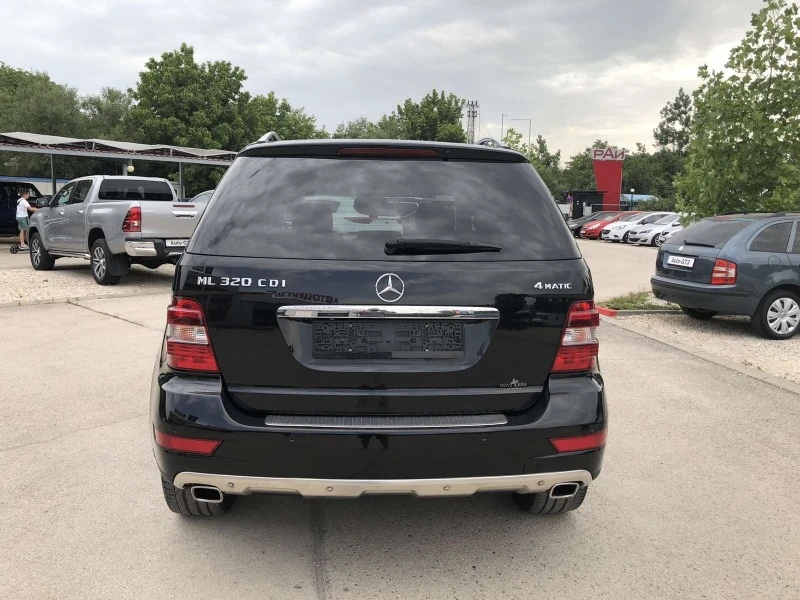 Mercedes-Benz ML 320 CDi 4Matic, снимка 5 - Автомобили и джипове - 46448121