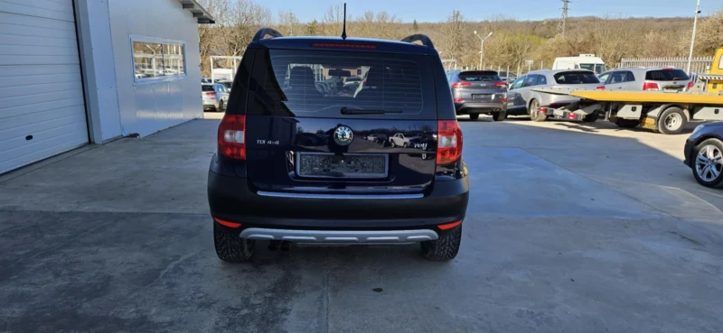 Skoda Yeti 2.0tdi 110k.c* 4x4* UNIKAT* , снимка 6 - Автомобили и джипове - 49592590