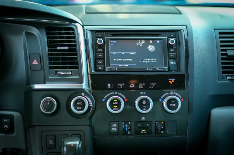 Toyota Sequoia Platinum, снимка 7 - Автомобили и джипове - 52275673