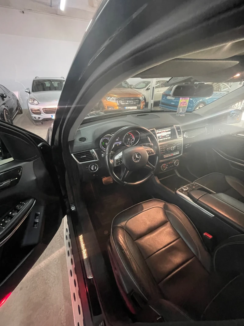 Mercedes-Benz GL 350 AMG/7 местен/1собственик/Напълно обслужен/НОВ!!, снимка 12 - Автомобили и джипове - 52165938