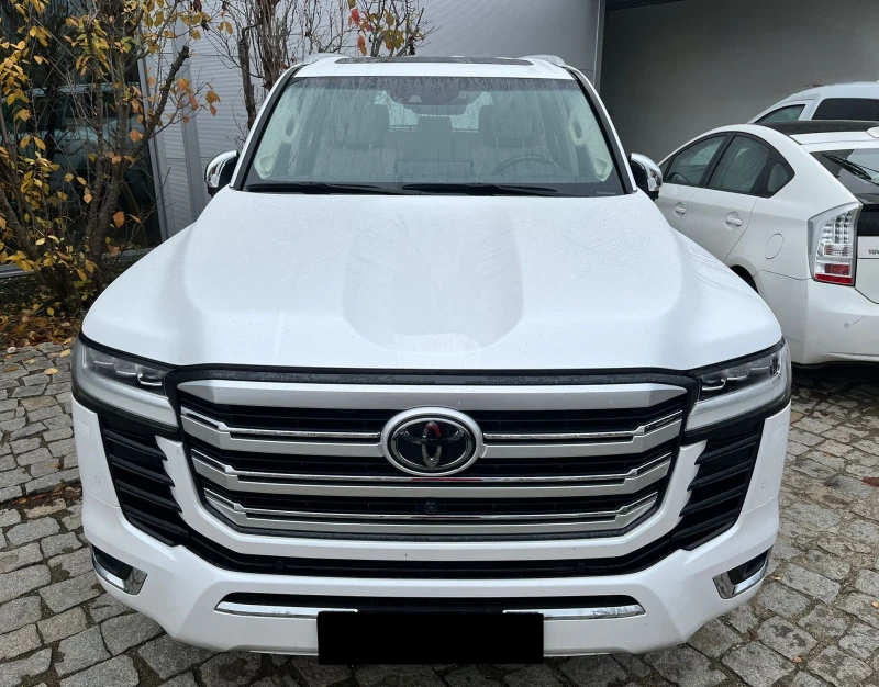 Toyota Land cruiser 300 3.5 V6 , снимка 2 - Автомобили и джипове - 52393409
