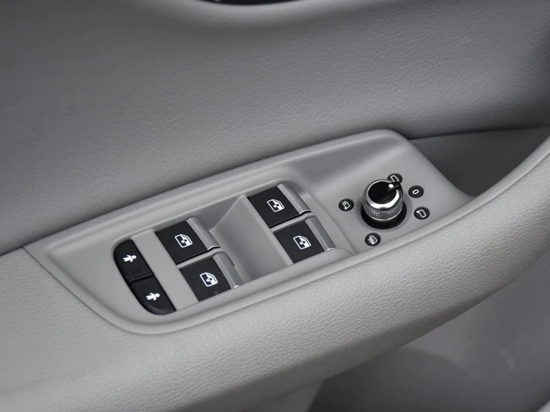 Audi Q7 * Progressiv 55 TFSI quattro * CARFAX * ЦЕНА ДО БГ, снимка 12 - Автомобили и джипове - 53045217