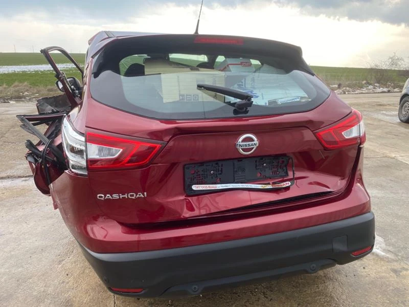 Nissan Qashqai 1.2T, снимка 5 - Автомобили и джипове - 35995010