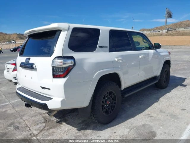 Toyota 4runner * 8TRD * PRO * 4X4 (CARFAX) * АВТО КРЕДИТ, снимка 5 - Автомобили и джипове - 49436498