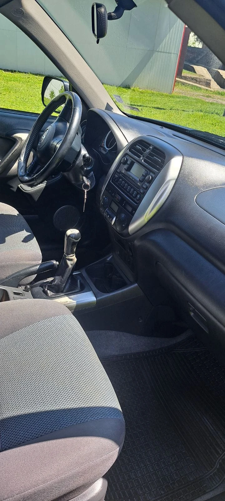 Toyota Rav4 2.0d - изображение 6