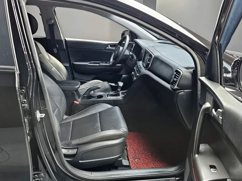 Kia Sportage 4Th Generation Diesel 1.7 2Wd Trendy, снимка 11 - Автомобили и джипове - 55100335