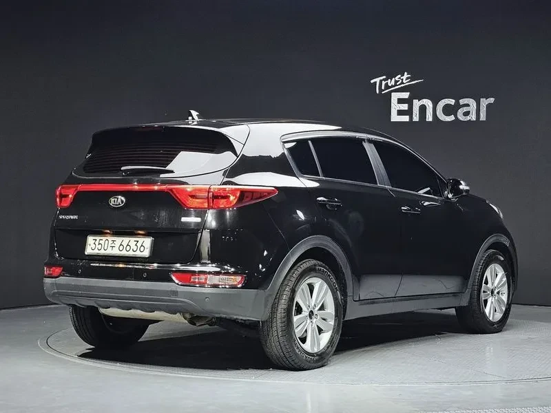 Kia Sportage 4Th Generation Diesel 1.7 2Wd Trendy, снимка 2 - Автомобили и джипове - 55100335