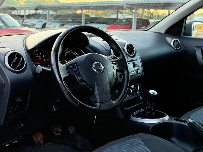 Nissan Qashqai 1.5DCI НОВ ВНОС, ОБСЛУЖЕНА РЕГИСТРИРАНА , снимка 11 - Автомобили и джипове - 56163746