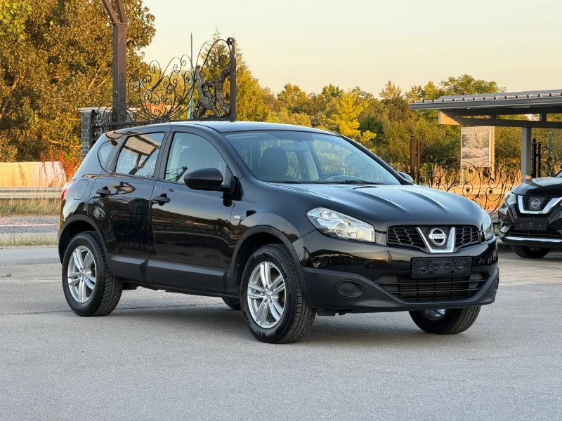 Nissan Qashqai 1.5DCI НОВ ВНОС, ОБСЛУЖЕНА РЕГИСТРИРАНА , снимка 2 - Автомобили и джипове - 56163746