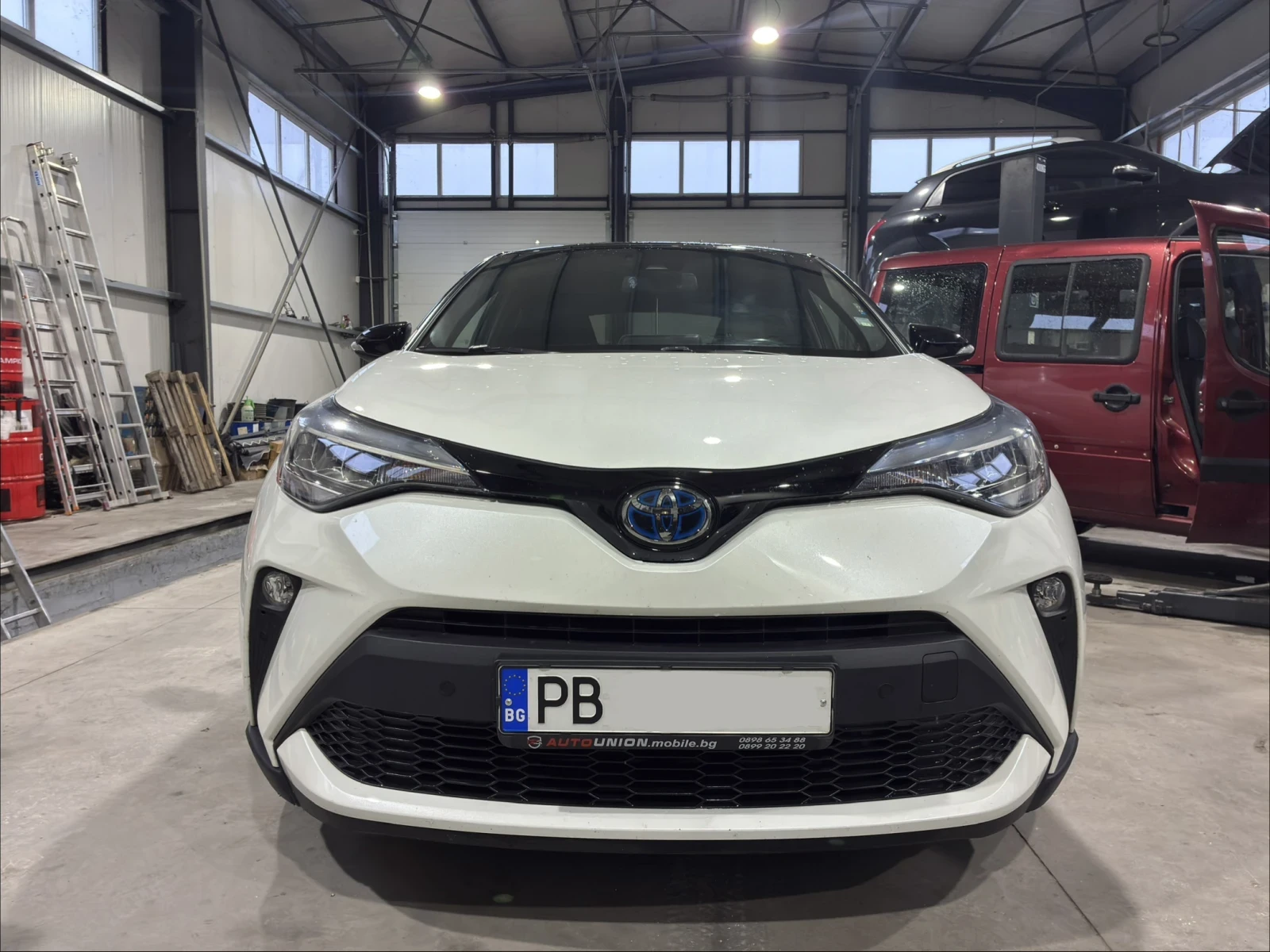 Toyota C-HR 2.0 Hybrid, снимка 1