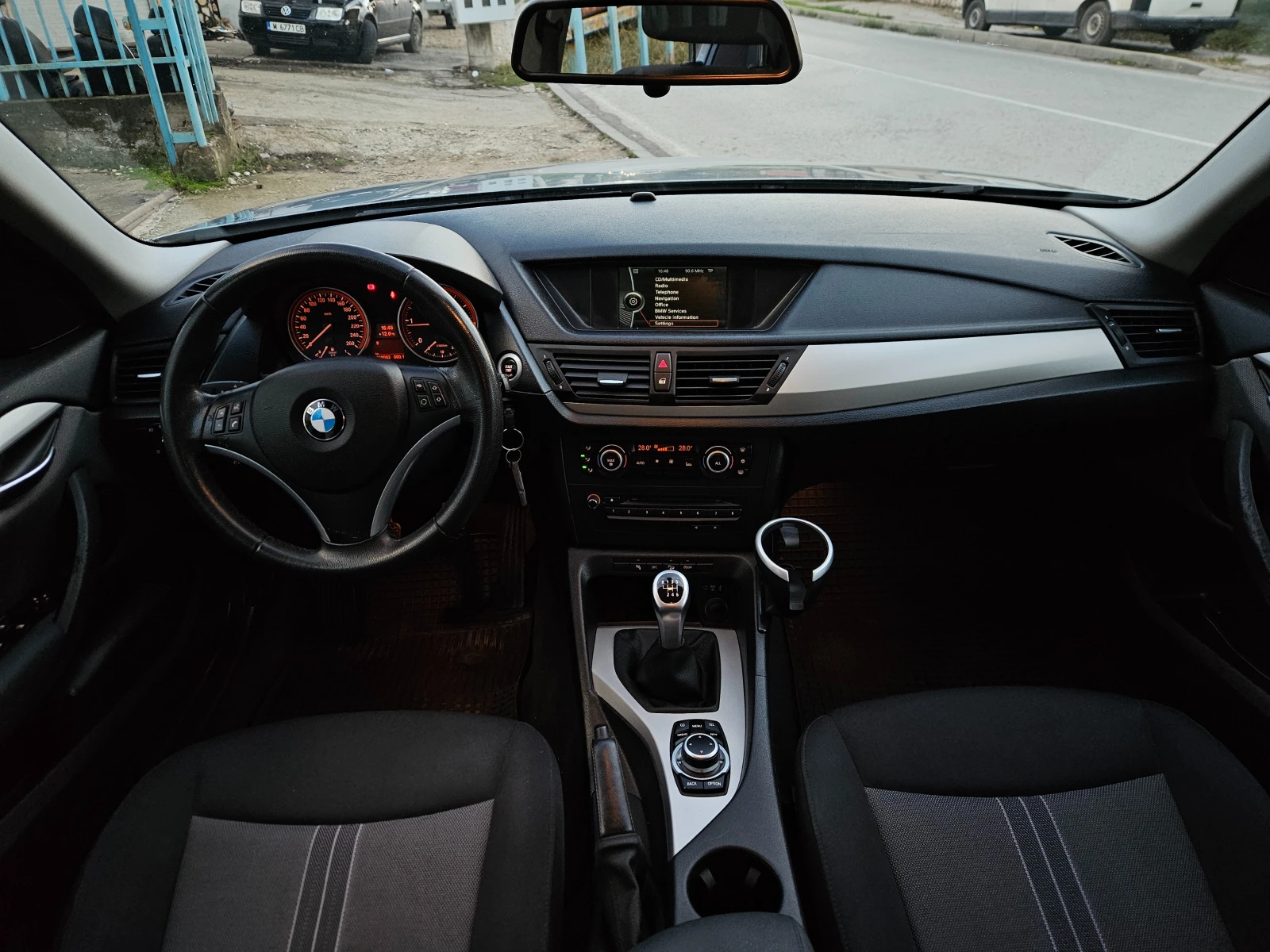 BMW X1 1.8d Xdrive | Mobile.bg   16