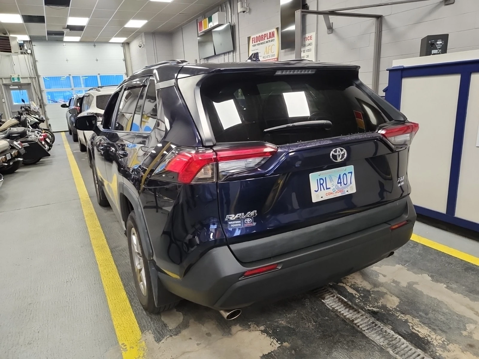 Toyota Rav4 XLE * * CARFAX * * АВТО КРЕДИТ * *  - изображение 4