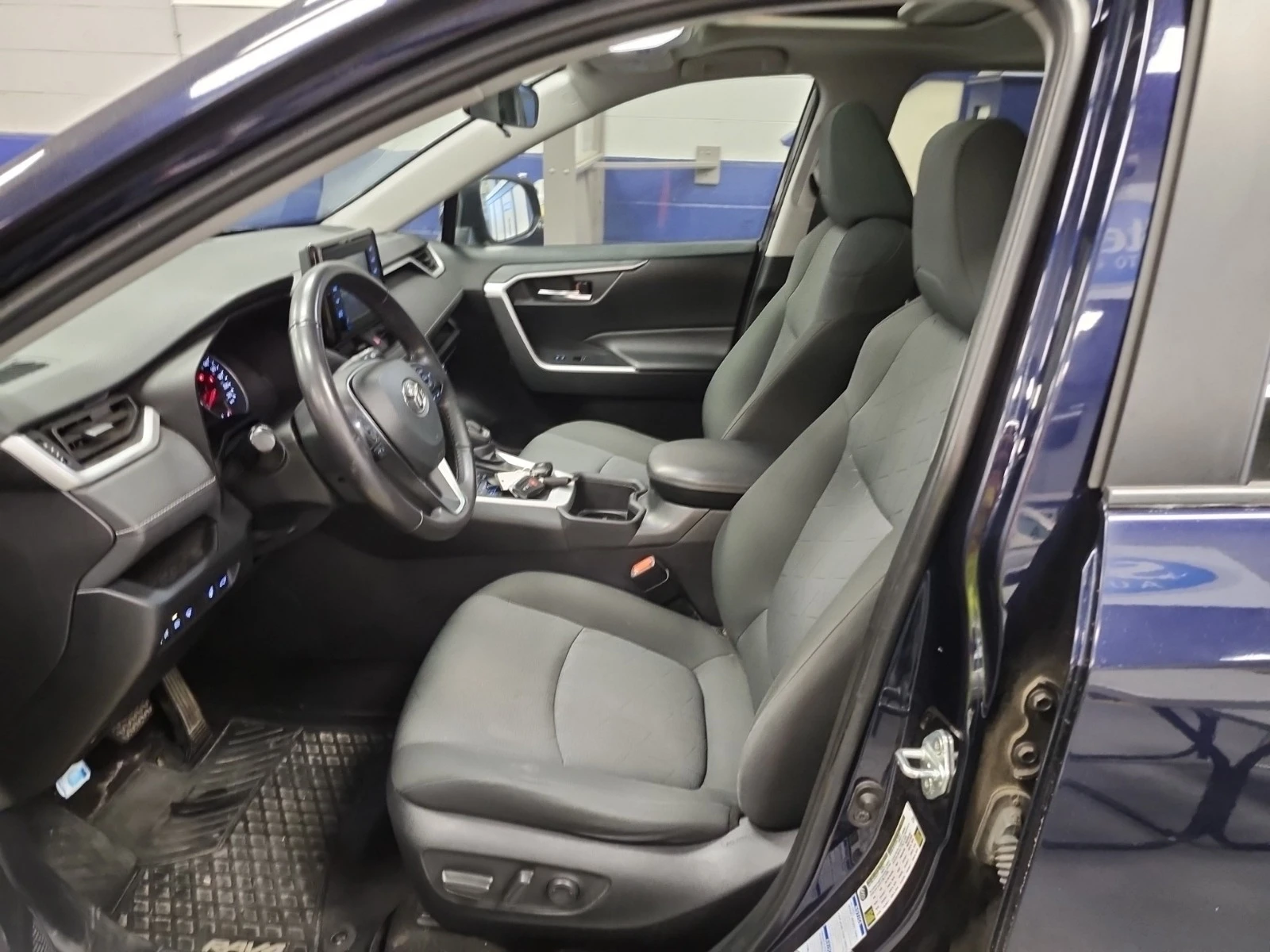 Toyota Rav4 XLE * * CARFAX * * АВТО КРЕДИТ * *  - изображение 5