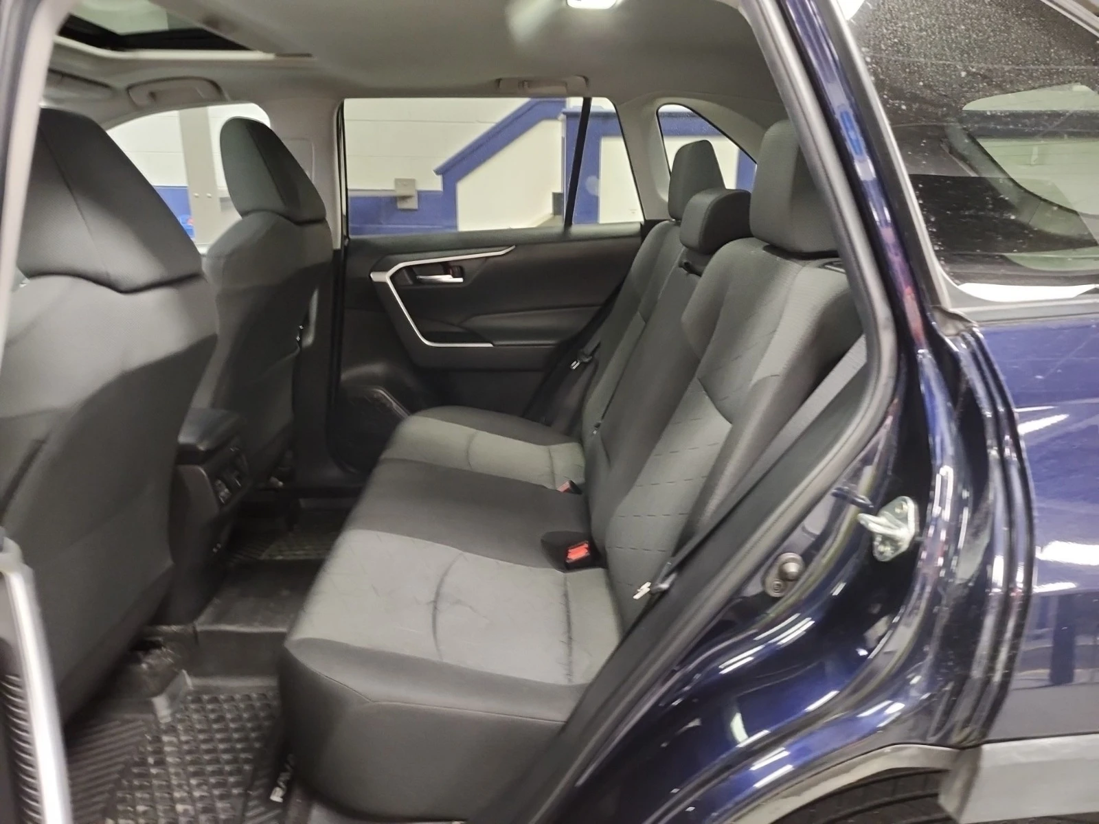 Toyota Rav4 XLE * * CARFAX * * АВТО КРЕДИТ * *  - изображение 10