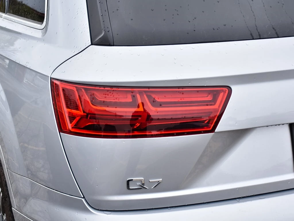 Audi Q7 * Progressiv 55 TFSI quattro * CARFAX * ЦЕНА ДО БГ - изображение 9