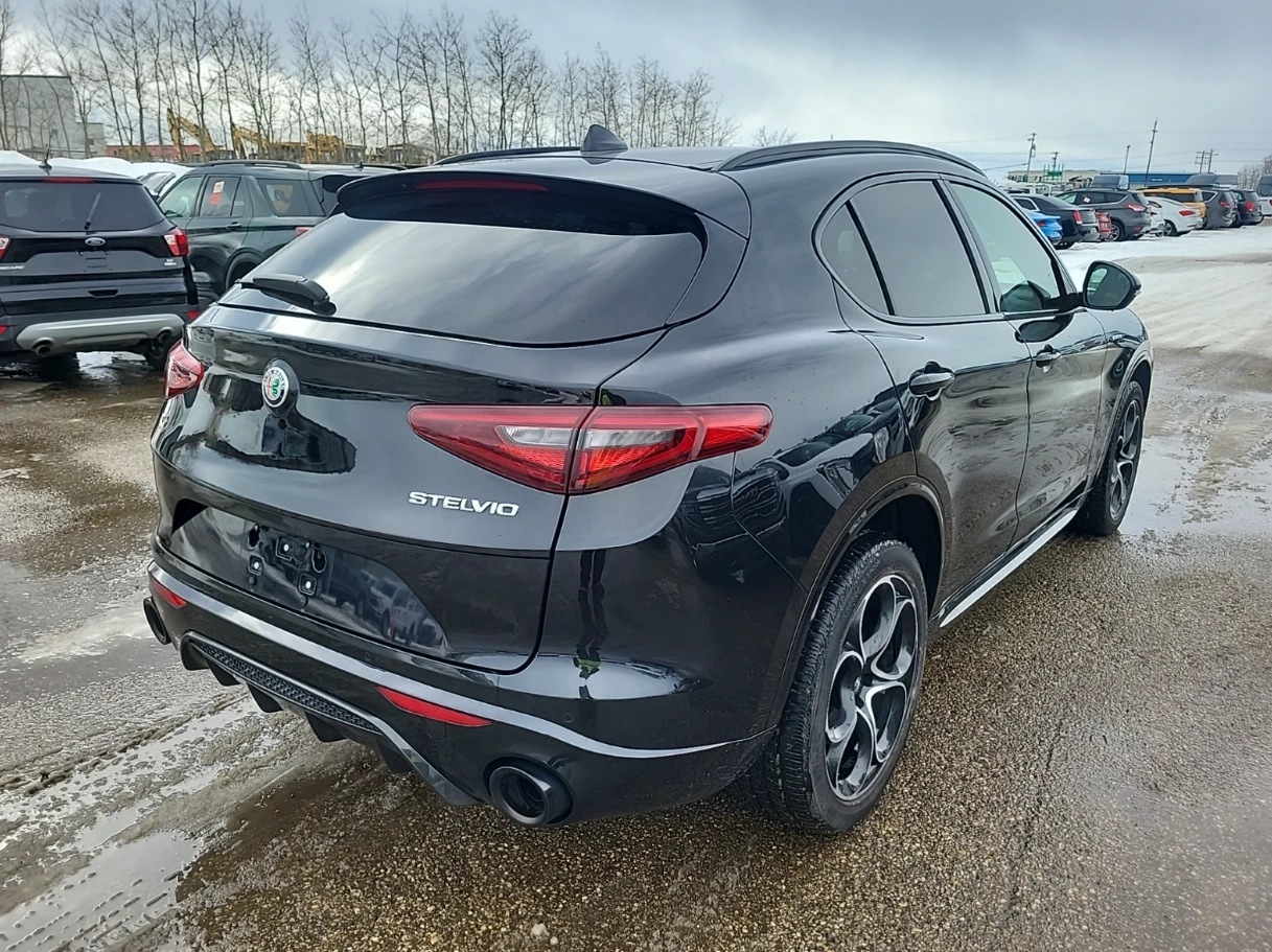 Alfa Romeo Stelvio 2022 Alfa Romeo STELVIO VELOCE, снимка 4 - Автомобили и джипове - 54105970