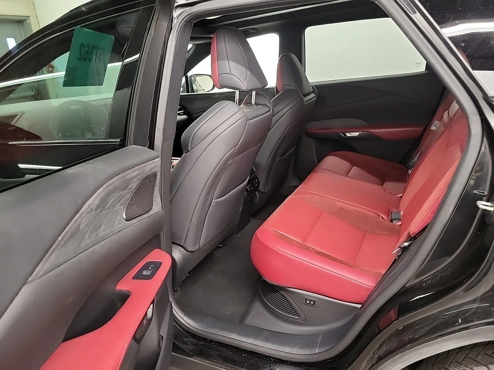 Lexus RX 500h * * CARFAX * * АВТО КРЕДИТ * * , снимка 13 - Автомобили и джипове - 54964076