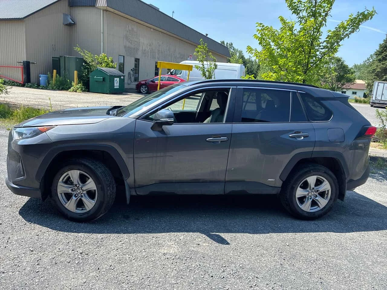 Toyota Rav4 * Hybrid LE * CARFAX * БЕЗ ПЪРВОНАЧАЛНА ВНОСКА, снимка 2 - Автомобили и джипове - 55180119