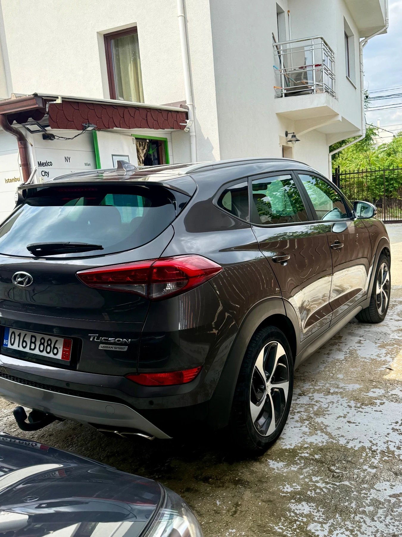 Hyundai Tucson 1.6 gdi lpg, снимка 2 - Автомобили и джипове - 55417131