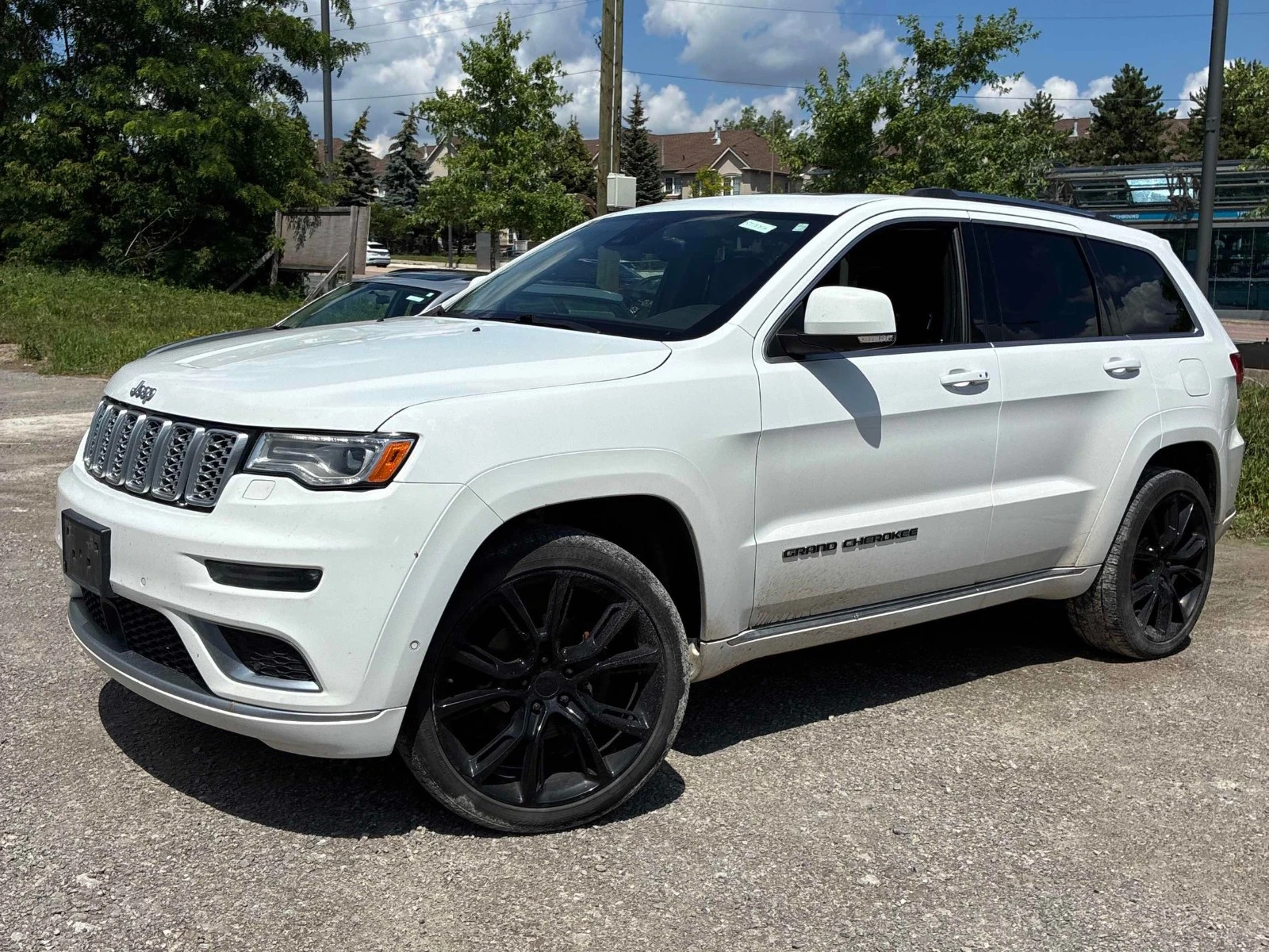 Jeep Cherokee Summit ЦЕНА ДО БЪЛГАРИЯ РЕГИСТРАЦИЯ & АВТОКРЕДИТ, снимка 2 - Автомобили и джипове - 55444042
