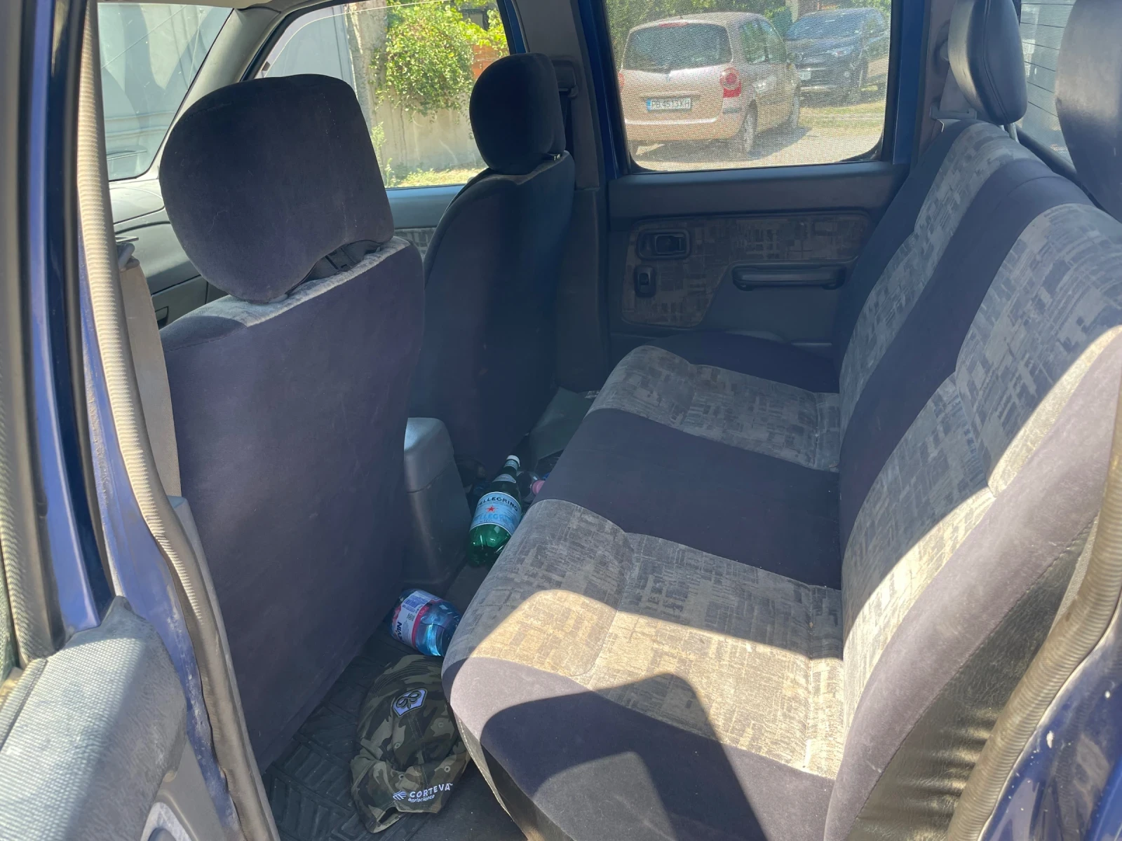 Nissan Navara, снимка 8 - Автомобили и джипове - 55501379